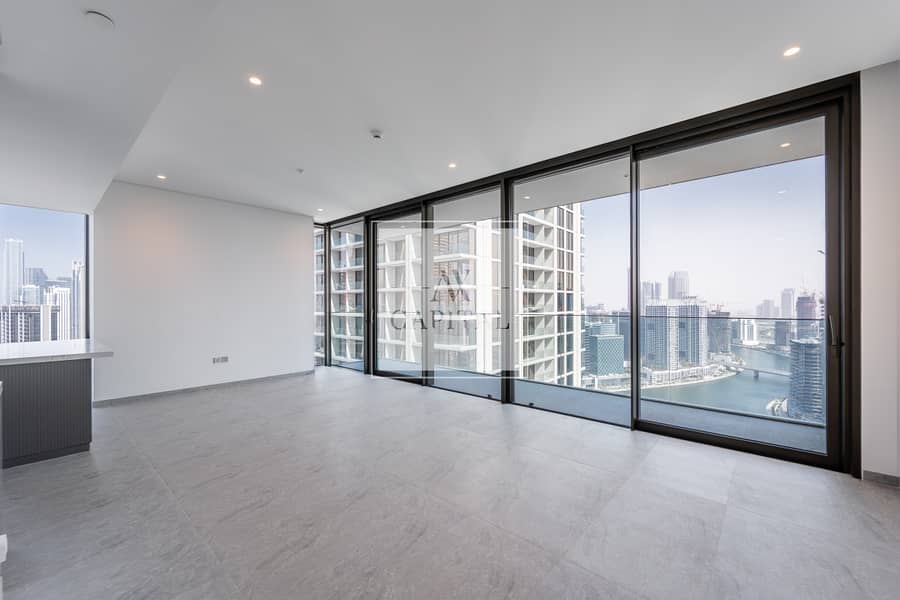 Burj khalifa & Canal view| High floor| Maid's room Burj khalifa & Canal view| High floor| Maid's room