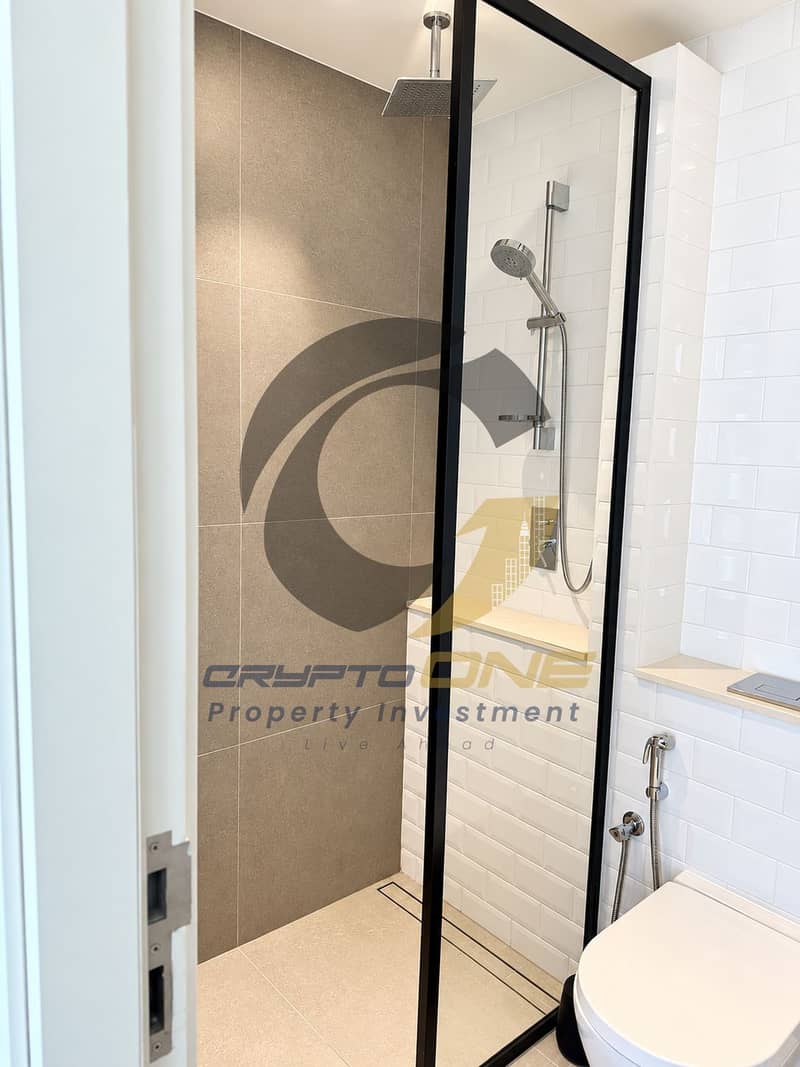 14 08_modern_minimalist_shower_room. png
