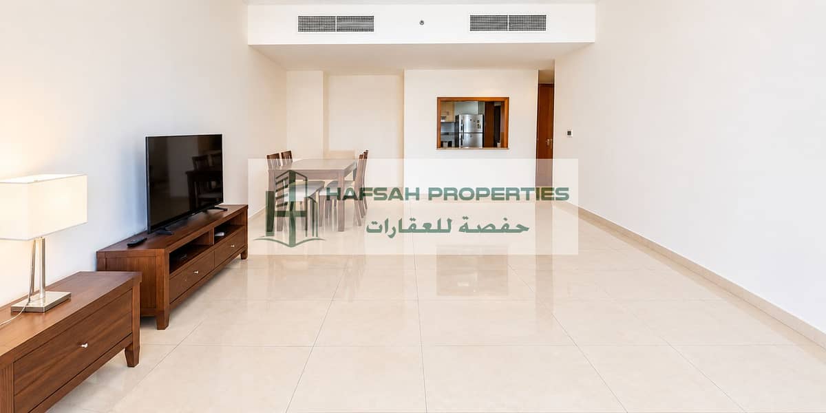 2 Bright Minimalist Living and Dining Room (1). png