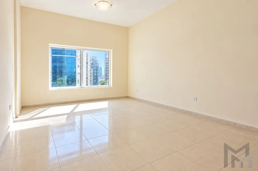 Direct from Owner | 1-Bedroom Apartment for Sale in Olympic Park 3, Dubai Sports City