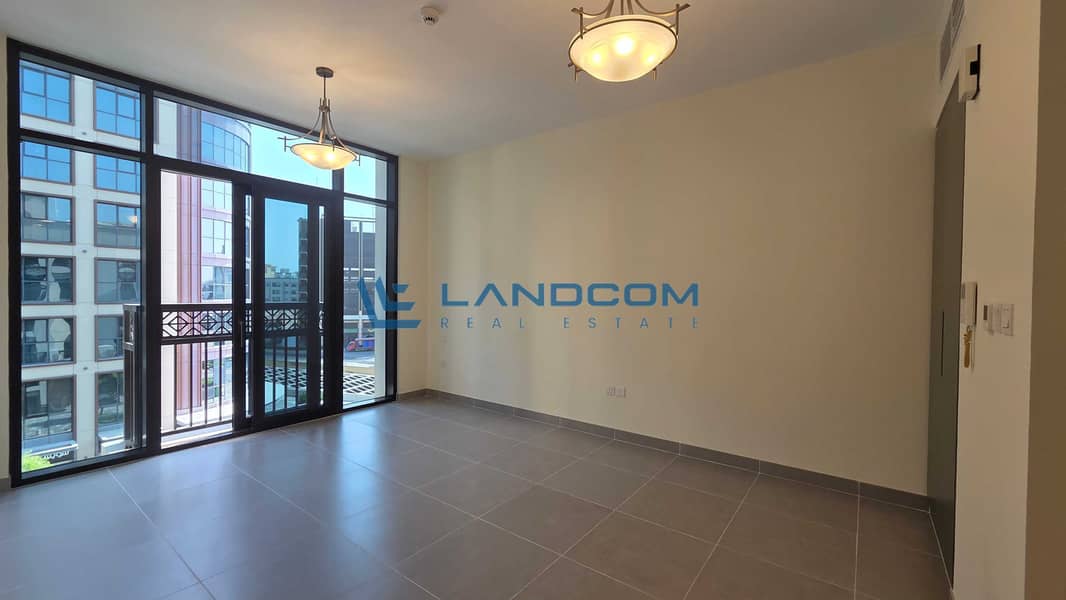 Studio Near Metro Station|For Family and Executive Studio Near Metro Station|For Family and Executive