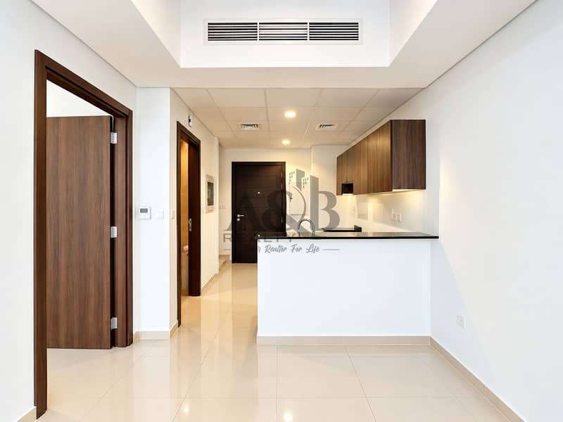 4 Modern Minimalist Hallway Kitchen. png