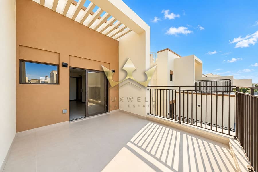 18 Sunlit Modern Townhouse Terrace. png