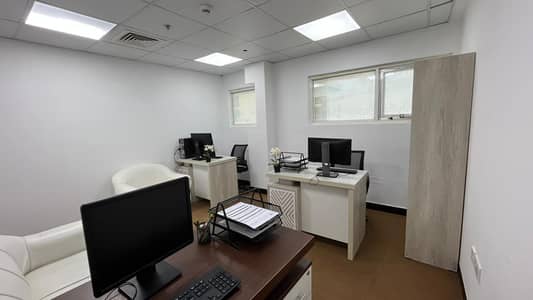 Office para en Alquiler en Deira, Dubai - WhatsApp Image 2026-05-13 at 12.24. 23 (3). jpeg Office para en Alquiler en Deira, Dubai - WhatsApp Image 2026-05-13 at 12.24. 23 (3). jpeg