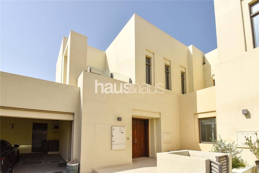 Vacant | Mira Specialist | Large Plot Corner Unit Vacant | Mira Specialist | Large Plot Corner Unit
