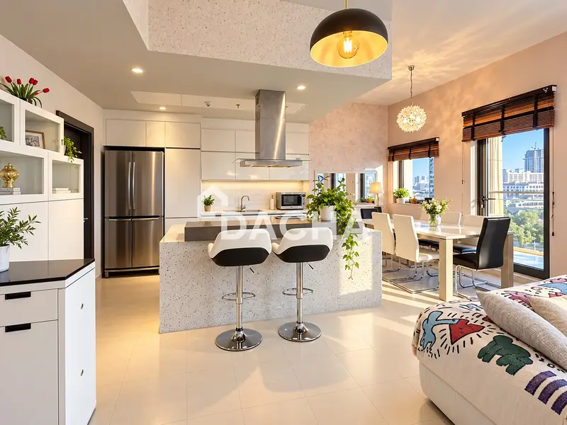 Overlooking Park & Pool | Bright & Spacious | VOT