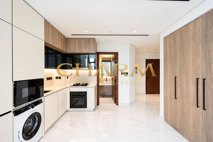 4 Modern Minimalist Kitchen and Entryway. png