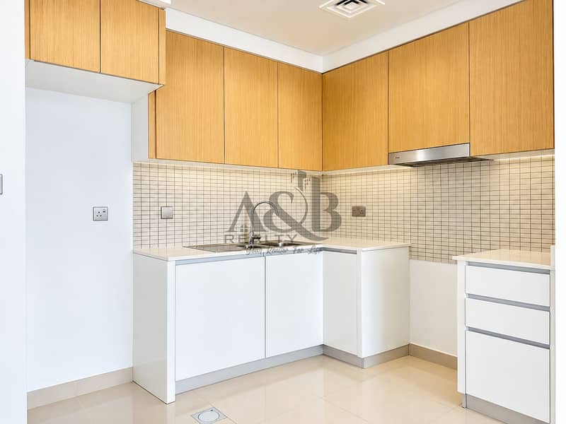 7 Modern L-Shaped Scandinavian Kitchen. png