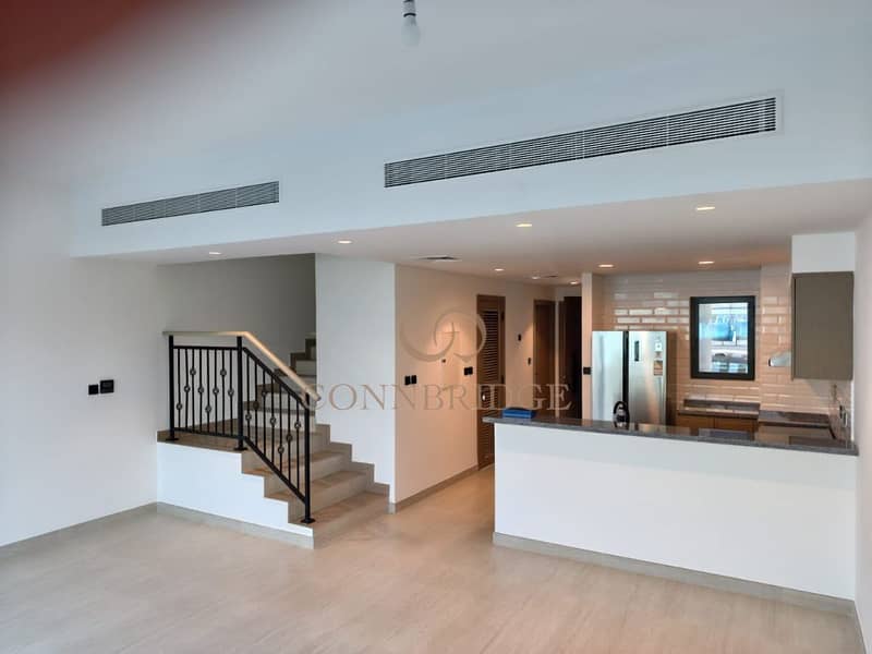Reihenhaus in DAMAC Lagoons,Santorini, 4 schlafzimmer, 170000 AED - 16925367 Reihenhaus in DAMAC Lagoons,Santorini, 4 schlafzimmer, 170000 AED - 16925367