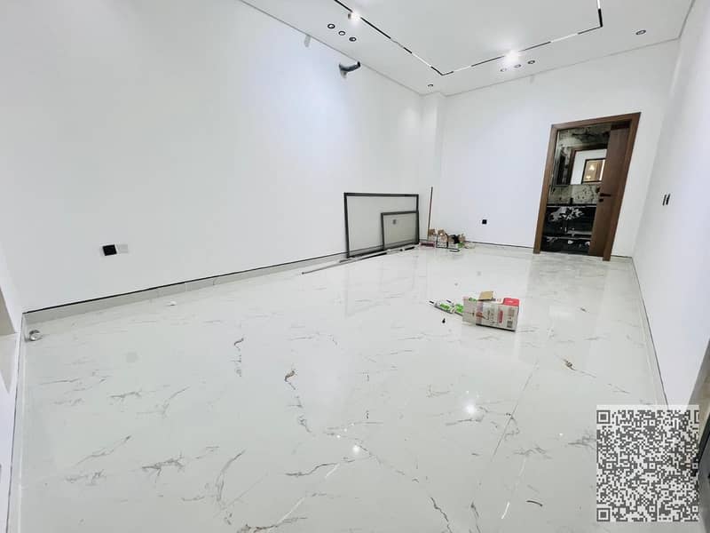 10 9fdb035d-26c5-4fe5-85b7-b9857fd2e334. jpg