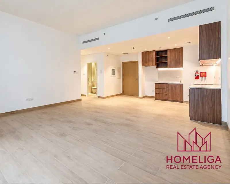 Spacious 1 BR | Large Balcony | Beach Access