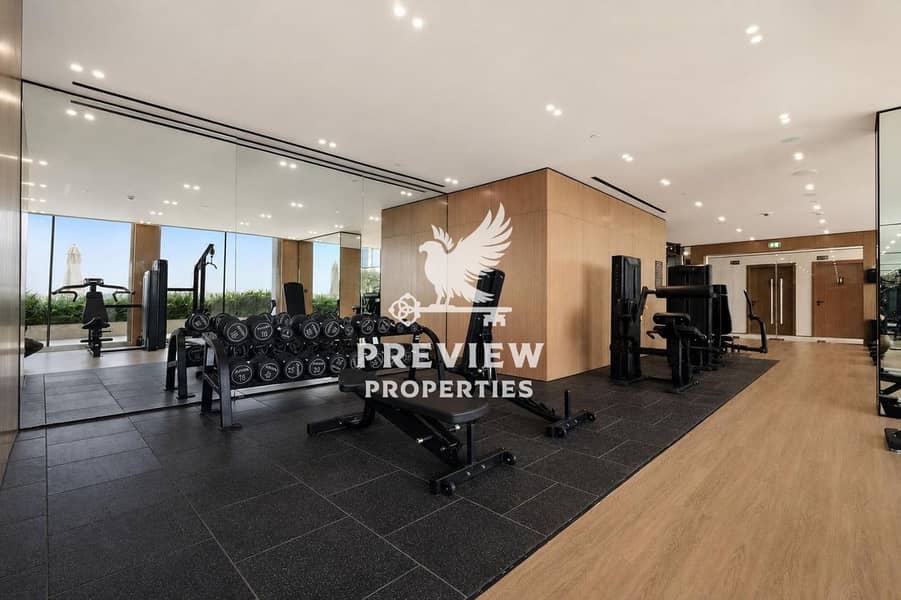 10 BRIGHT | SKYLINE VIEWS | KITCHEN APPLIANCES