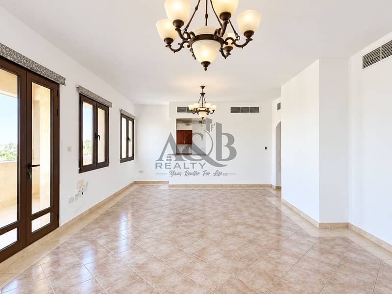 4 Bright Mediterranean Living-Dining Room. png