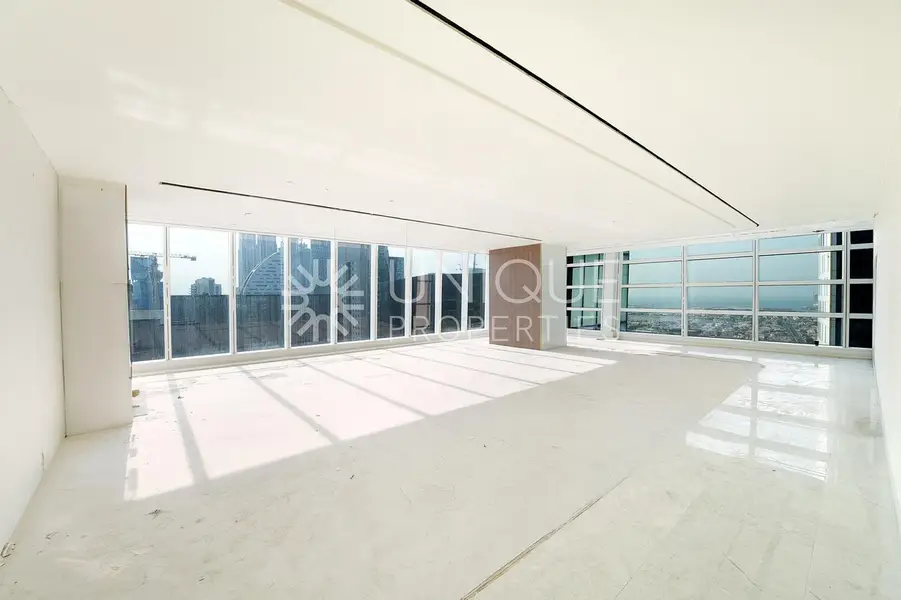 Spacious | Sea View | Near Metro