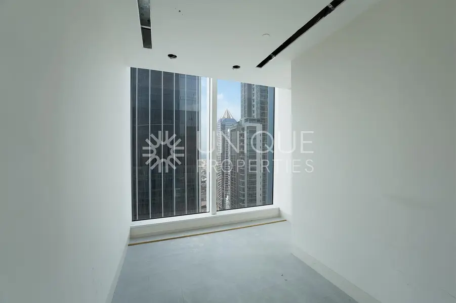 Spacious | Sea View | Near Metro