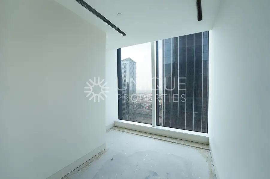 Spacious | Sea View | Near Metro