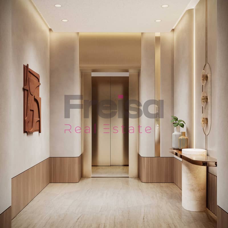 28 Solaya-Ext-06. jpg