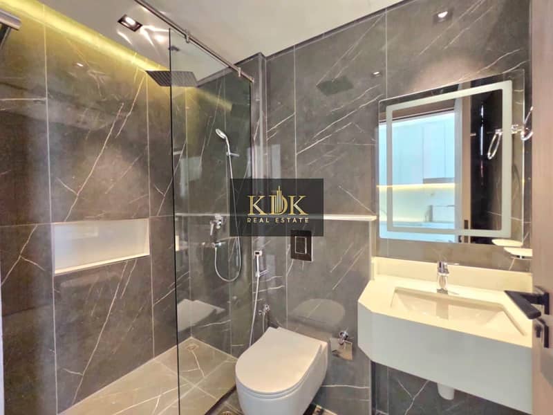 10 WhatsApp Image 2026-10-20 at 7.04. 04 PM. jpeg