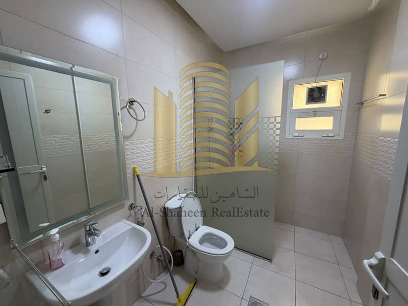 9 2cf98550-dd0d-498b-90c0-716560a9aa24. jpg