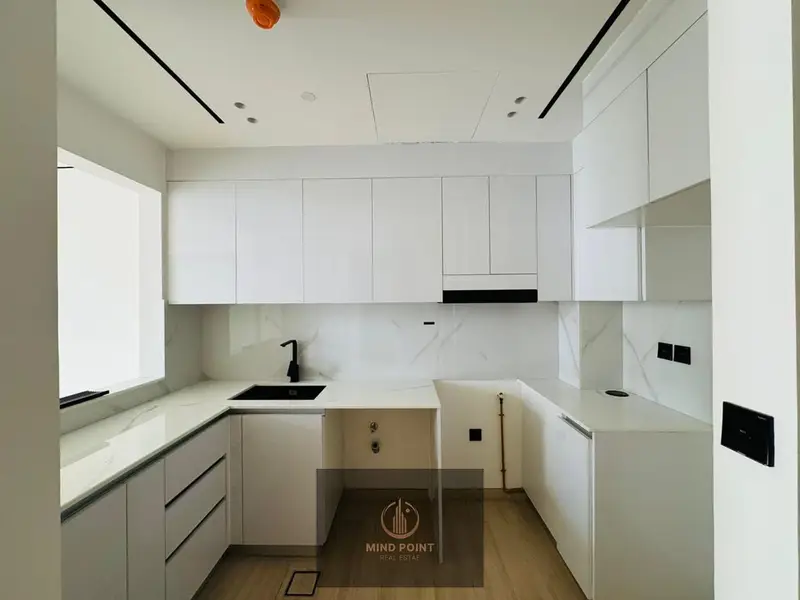 BRAND NEW \HIGH FLOOR \HIGH ROI