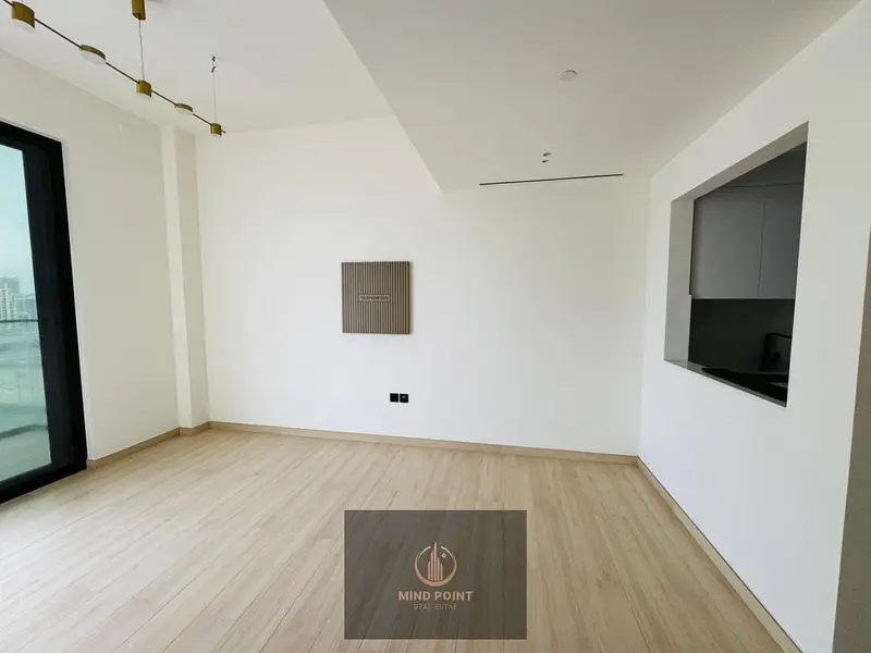BRAND NEW \HIGH FLOOR \HIGH ROI