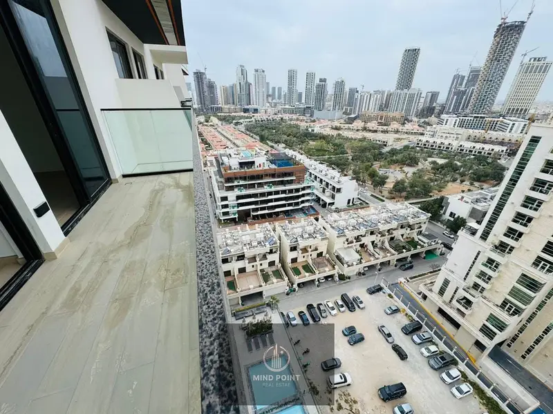 BRAND NEW \HIGH FLOOR \HIGH ROI