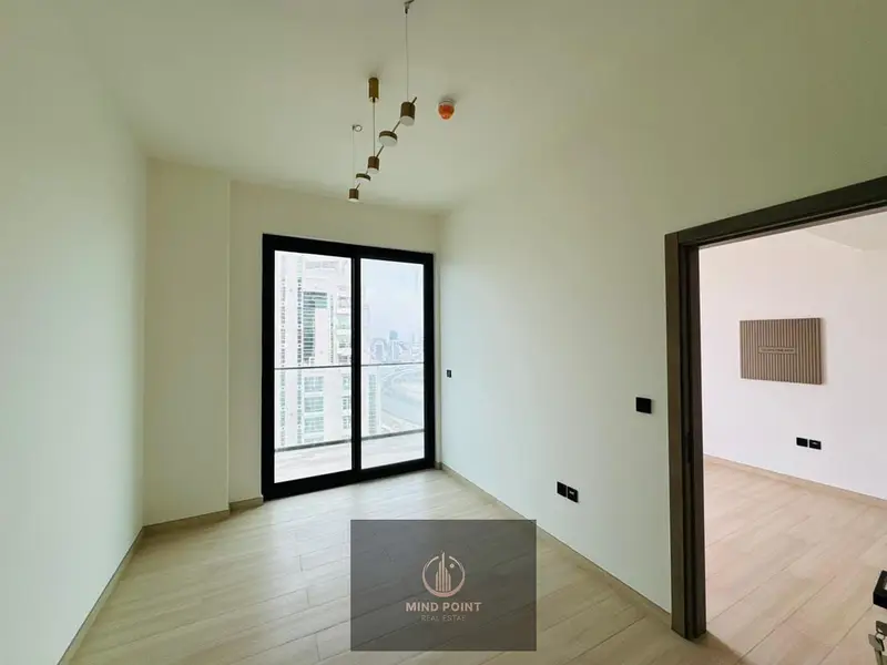 BRAND NEW \HIGH FLOOR \HIGH ROI