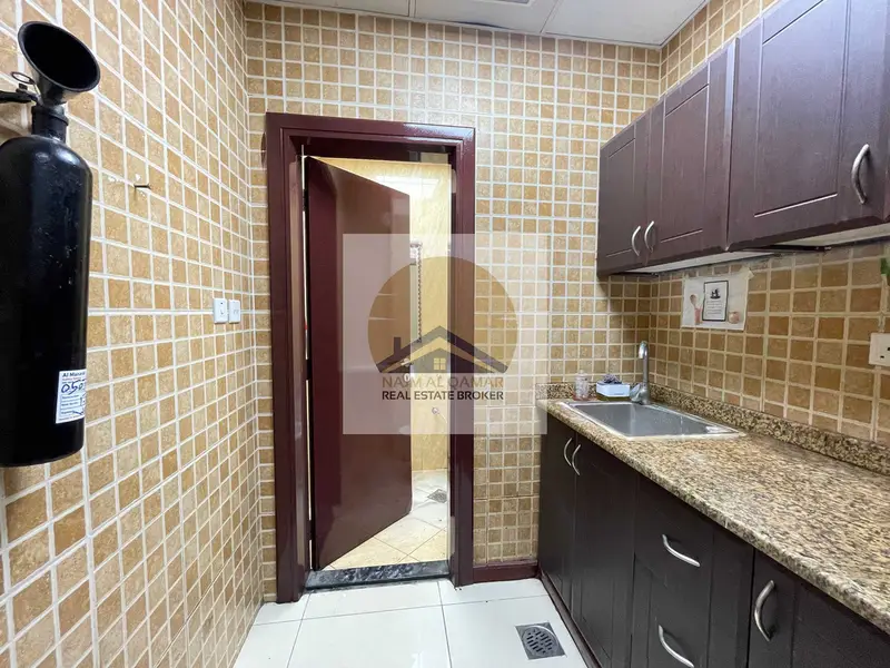 Close to metro, Fitted office for rent@2250sqft