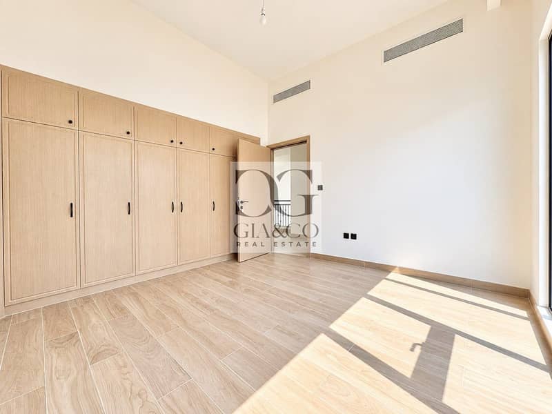 8 Best Deal | Vacant Now | Spacious Layout 8