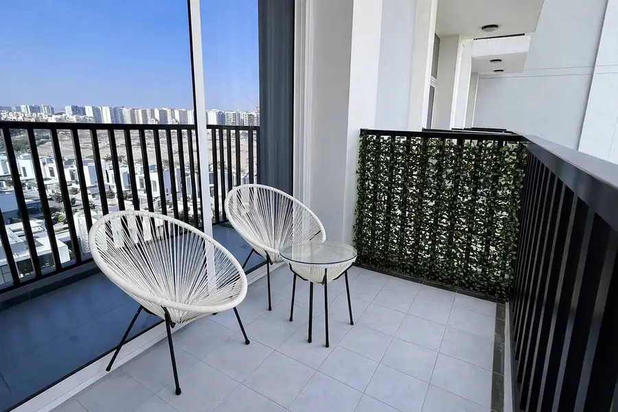 VILLAS VIEW | HIGH FLOOR | FULLY FURNISHED | 5 MIN TO METRO /No Agents