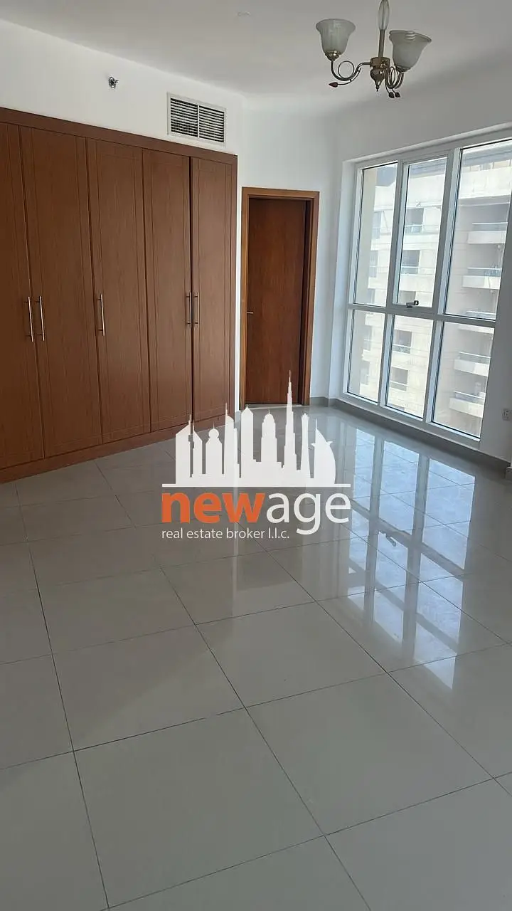 Spacious 1BR + Partial Lake View | Rented | Higher Floor
