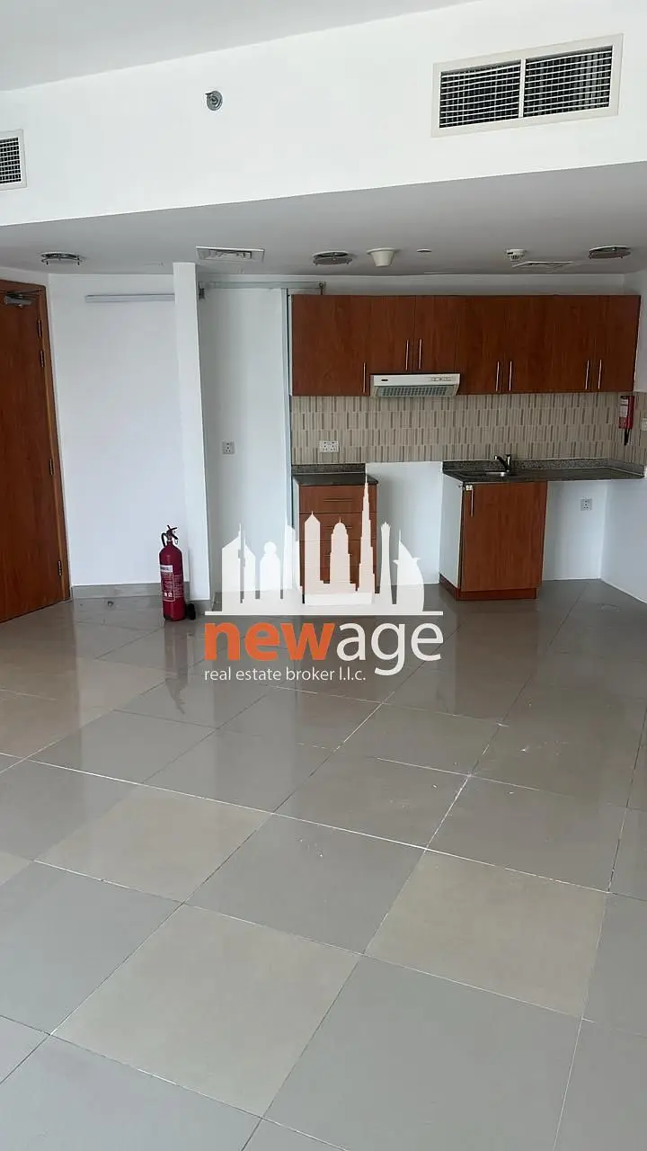 Spacious 1BR + Partial Lake View | Rented | Higher Floor