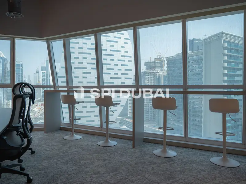 3 Combined Fitted Offices/Total Area 6,426 Sq Ft