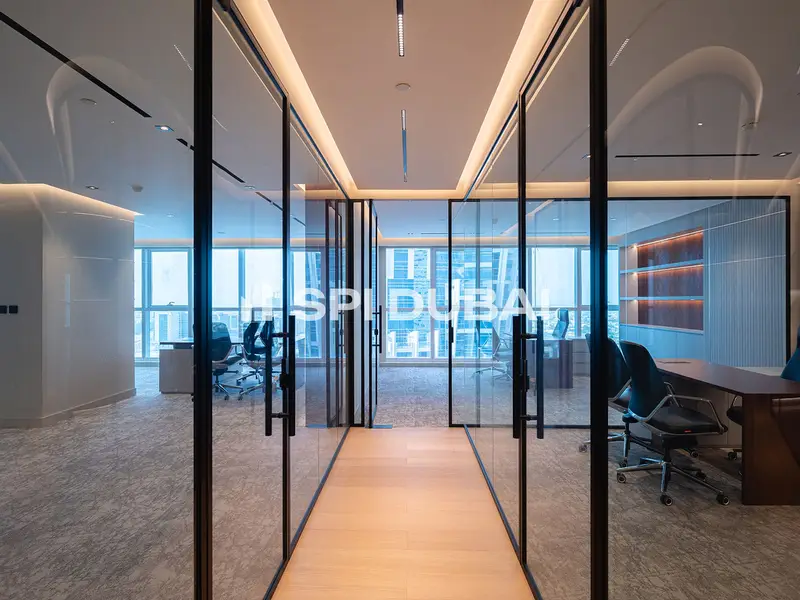 3 Combined Fitted Offices/Total Area 6,426 Sq Ft
