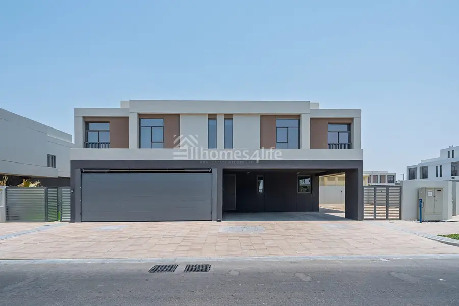 Corner | Large Plot | Vastu | 4 BR