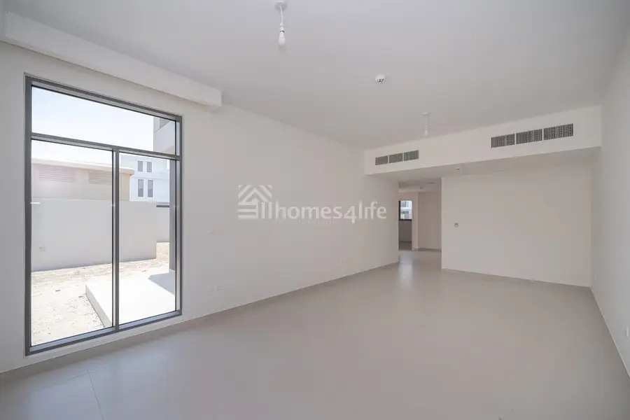 Corner | Large Plot | Vastu | 4 BR