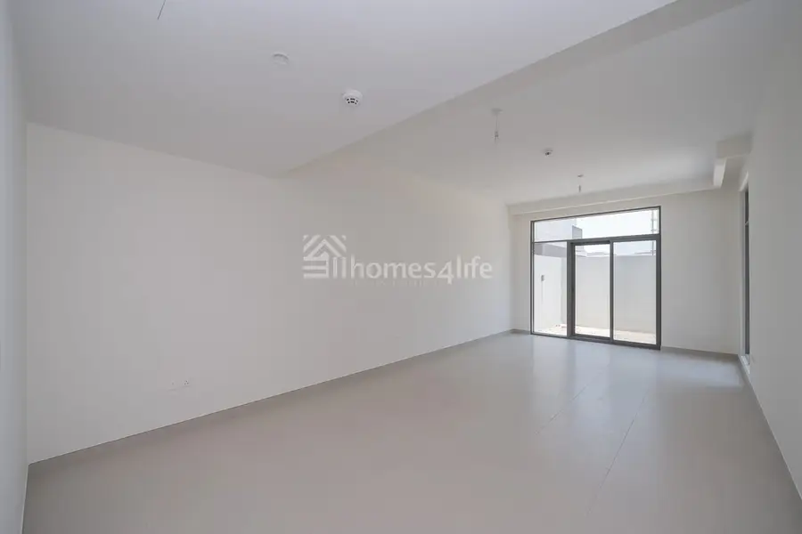Corner | Large Plot | Vastu | 4 BR
