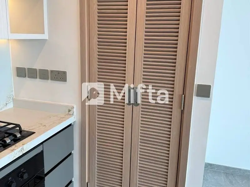 Luxurious | 1 BR | Elite Waterfront Living