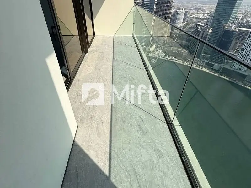 Luxurious | 1 BR | Elite Waterfront Living