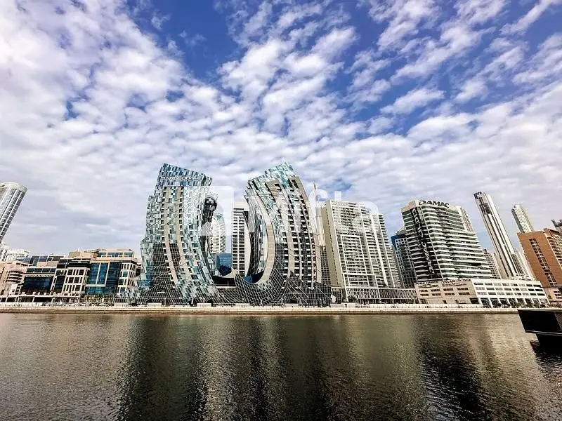 Luxurious | 1 BR | Elite Waterfront Living