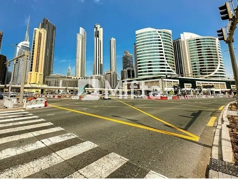 Luxurious | 1 BR | Elite Waterfront Living