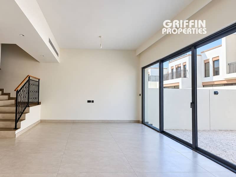 4BR Villa | Costa Brava 2 | Courtyard & Pool View