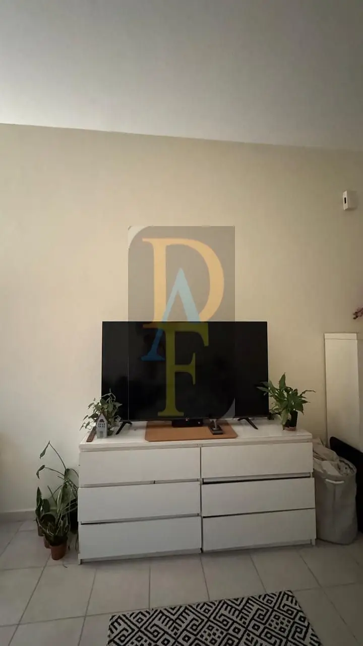 NEAR METRO FURNISHED STUDIO FLAT WITH PARKING FOR RENT