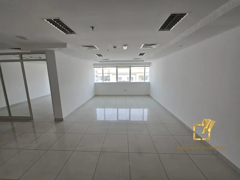 Fully Fitted | Chiller Free | Ready to Move