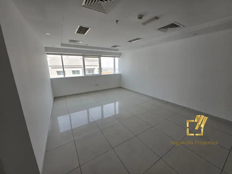 Fully Fitted | Chiller Free | Ready to Move