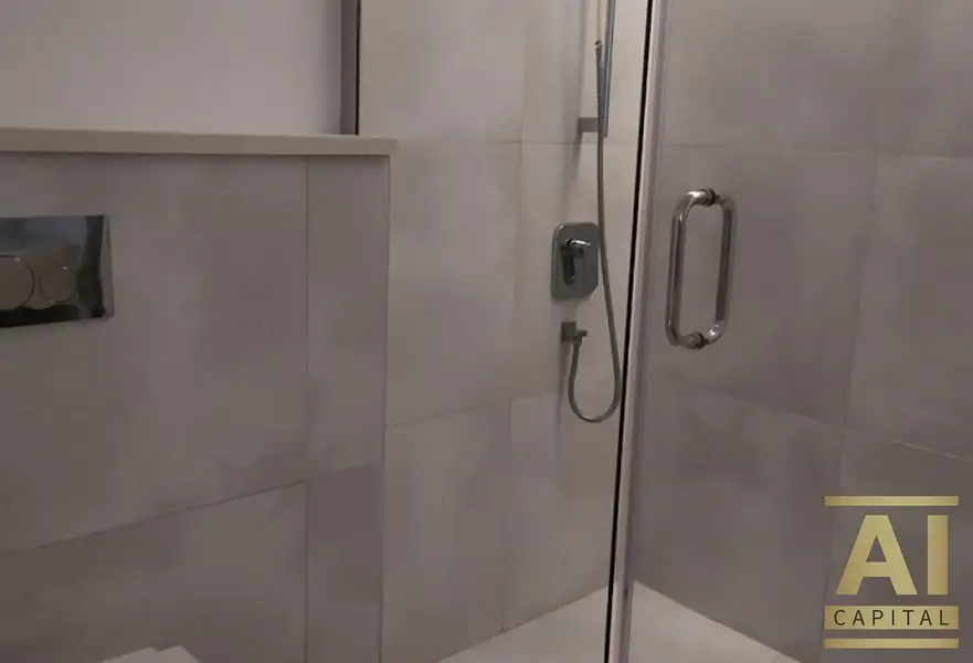 Modern Unit | Unfurnished Studio | Fitted Kitchen
