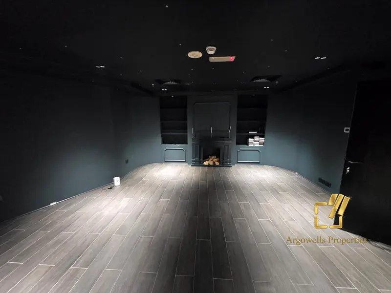 Prime Location | Chiller Free | Fully Fitted