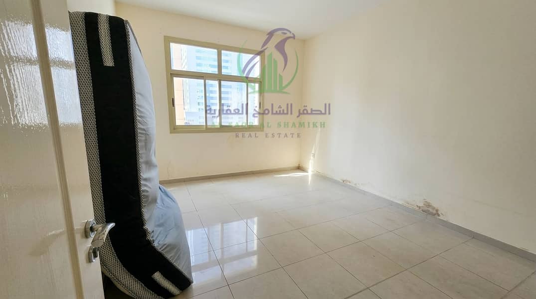 5 Enhancing_real_estate_photographs_20261020111439. jpg