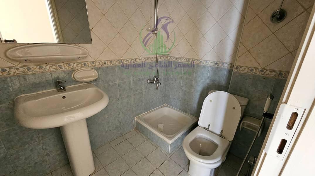 13 Real_estate_photo_enhancement_in…_20261020112021. jpg