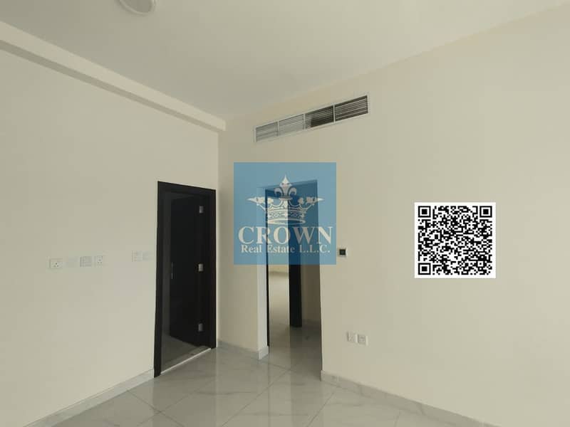 2 WhatsApp Image 2025-10-28 at 1.52. 09 PM (1). jpg